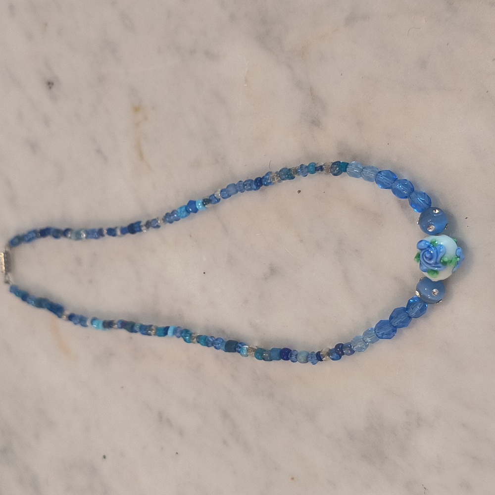 Bundle Of Handcrafted Necklaces - Picture 6 of 7